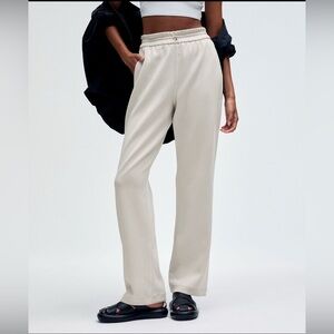 Lululemon Athletica Softstreme pants
